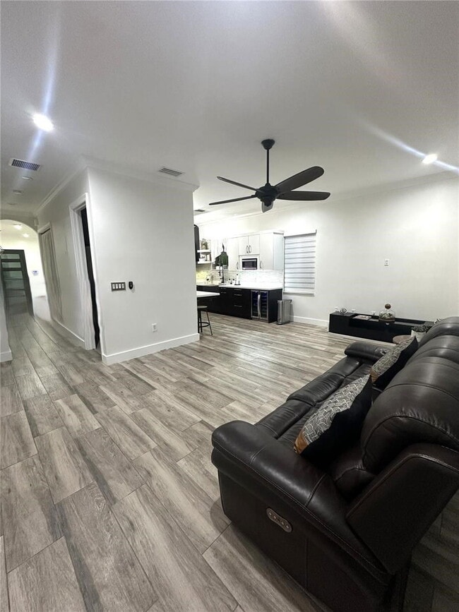 Building Photo - Southwest 3rd Street, Miami, FL 33184 - 4 BR 3 BA single-family home