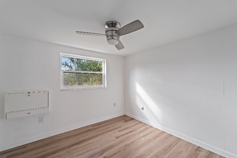 Building Photo - 4526 S Lockwood Ridge Rd