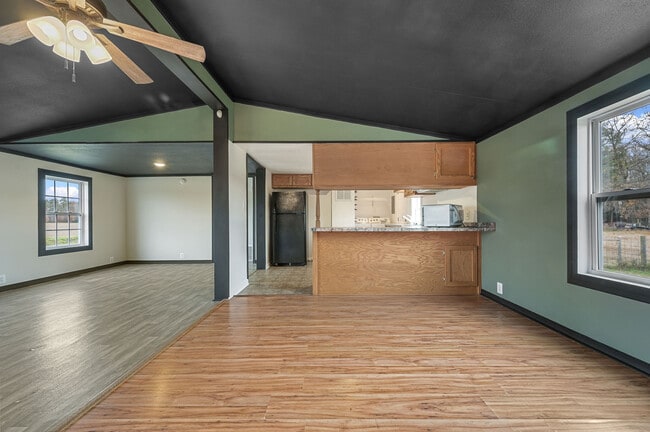 Building Photo - 3370 Gun and Rod Club Rd