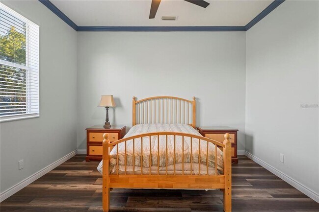 Building Photo - 6131 Central Ave