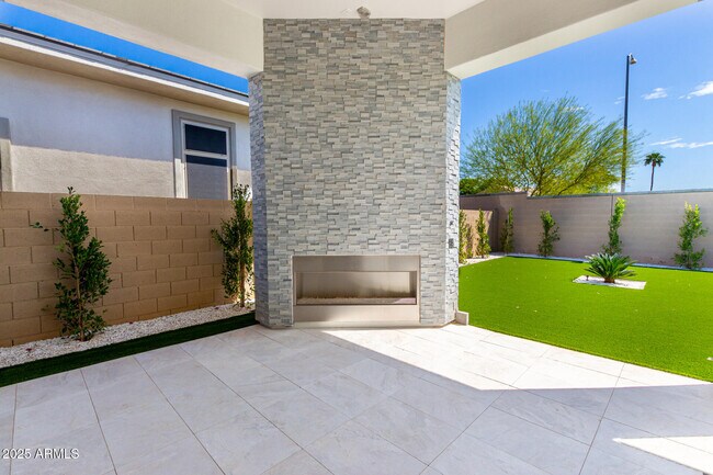 Building Photo - 12469 N 93rd Way