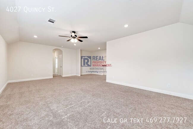 Building Photo - 4027 Quincy St