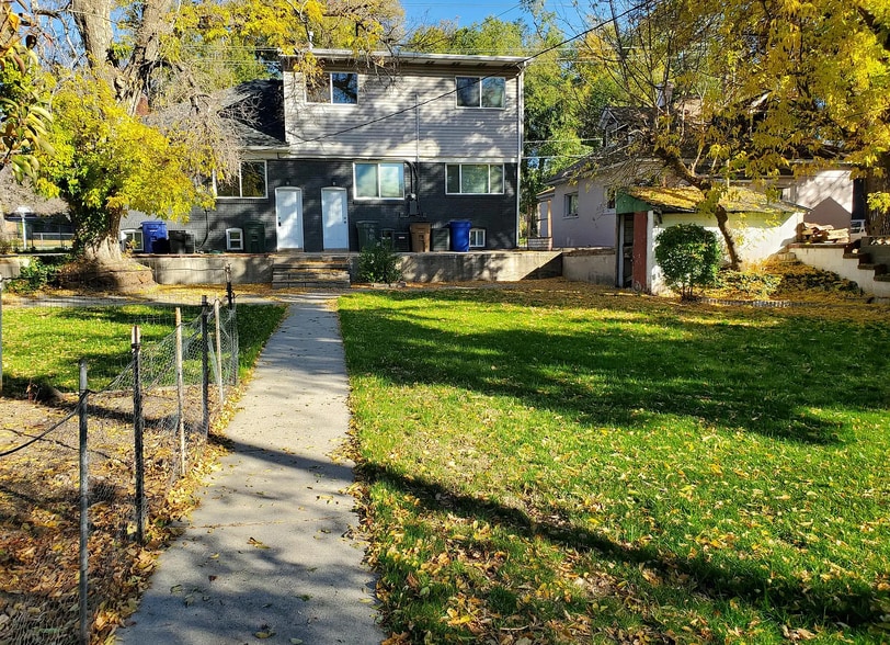 Back Yard - 2284 S 900 E