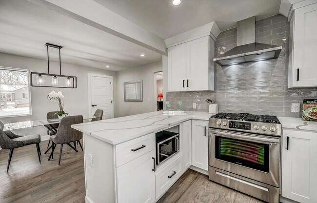 Building Photo - 3240 Dexter St