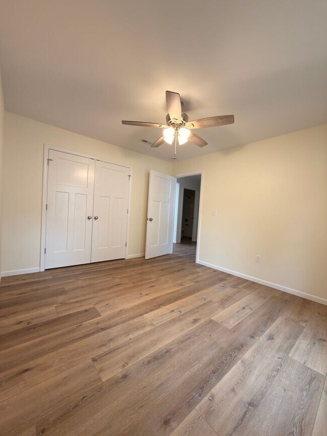 Building Photo - 3032-MF3-E4
