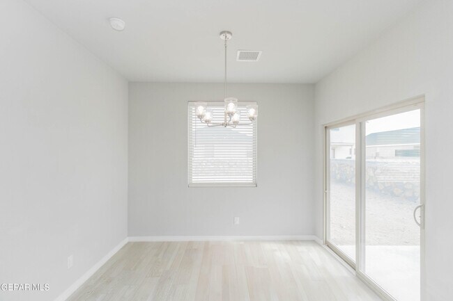 Building Photo - 13821 Madero Dr