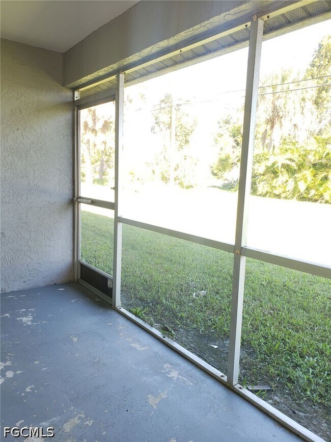 Building Photo - 1103 SW 48th Terrace