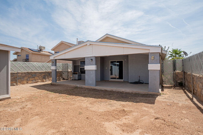 Building Photo - 3929 Tierra Marfil Rd