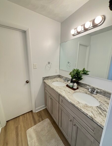 Building Photo - 3441 Bruin Dr