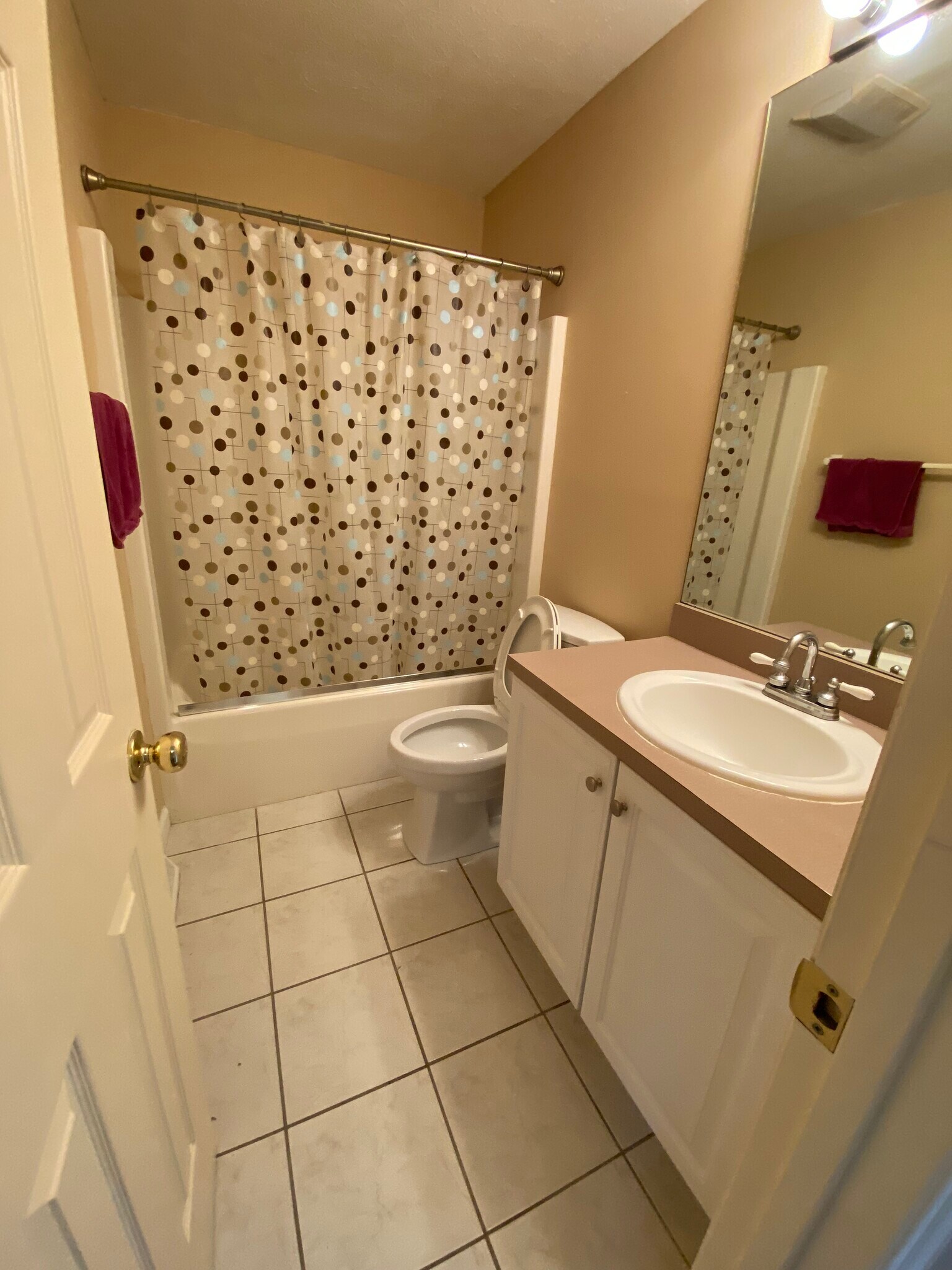 Building Photo - 123 Cobblestone Cir