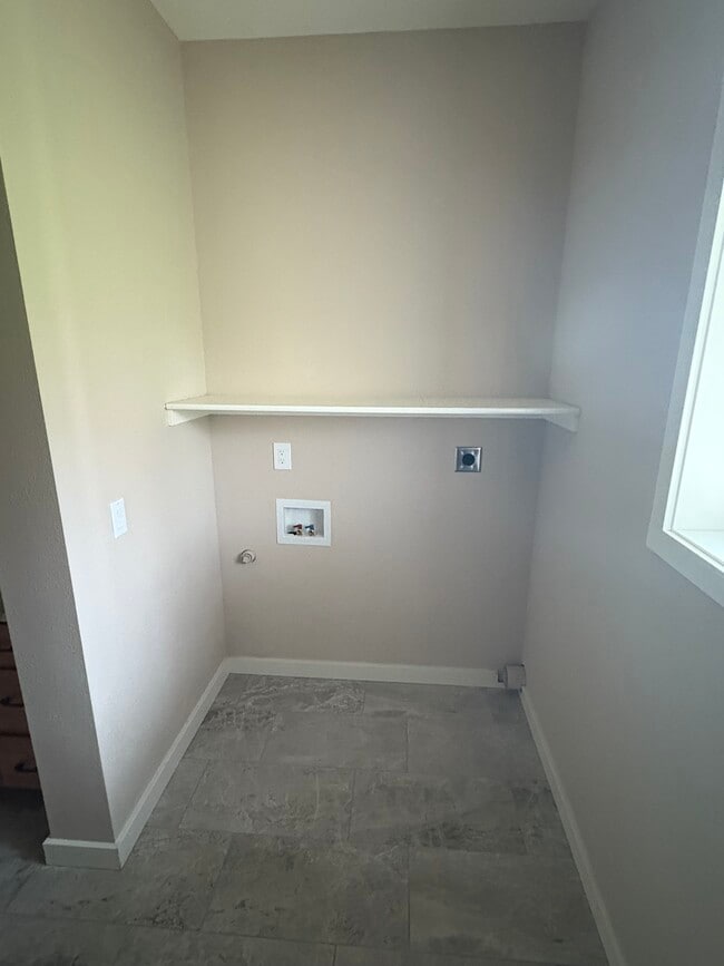 Building Photo - 20620 Pine Vista Dr