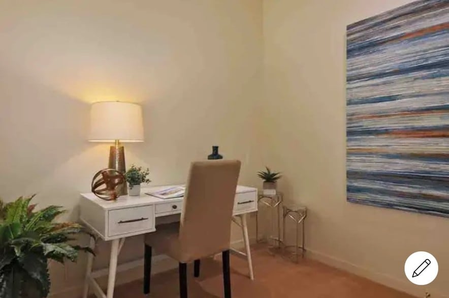 Den - 1804 10th Ave W