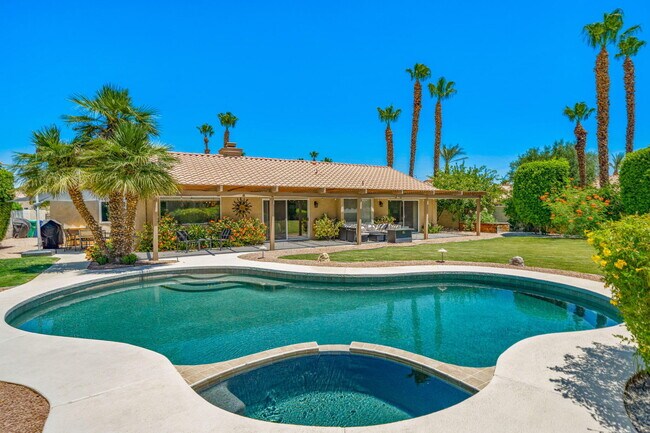 Building Photo - 76941 Coventry Cir