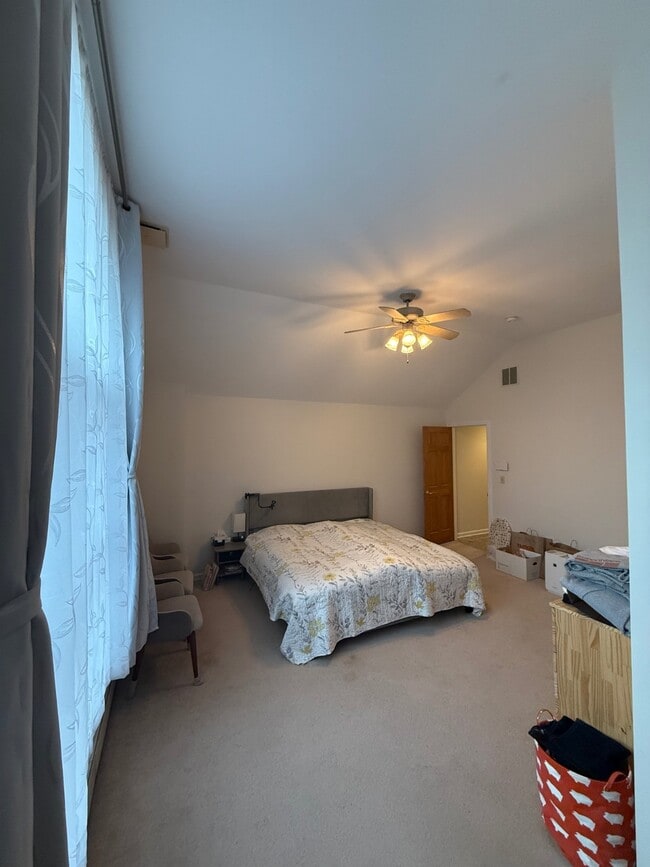 Building Photo - 23 Sunnyside Terrace