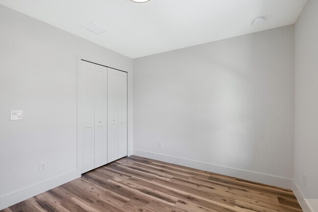 Building Photo - 2779 Quentin Ave SE