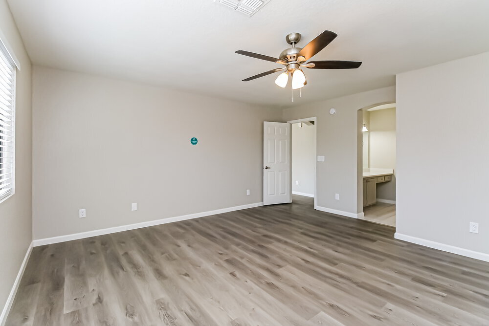 Building Photo - 4537 N 87th Ave
