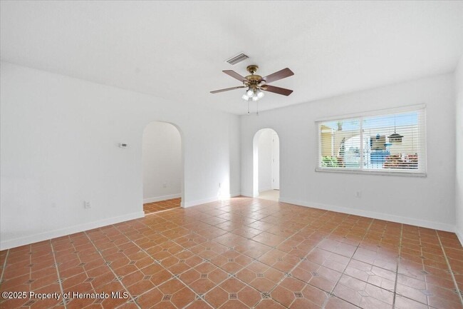 Building Photo - 7527 Hatteras Dr