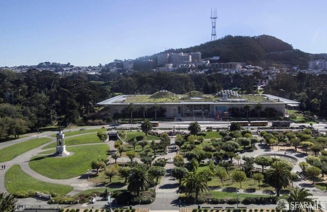 Building Photo - 272 25th Ave