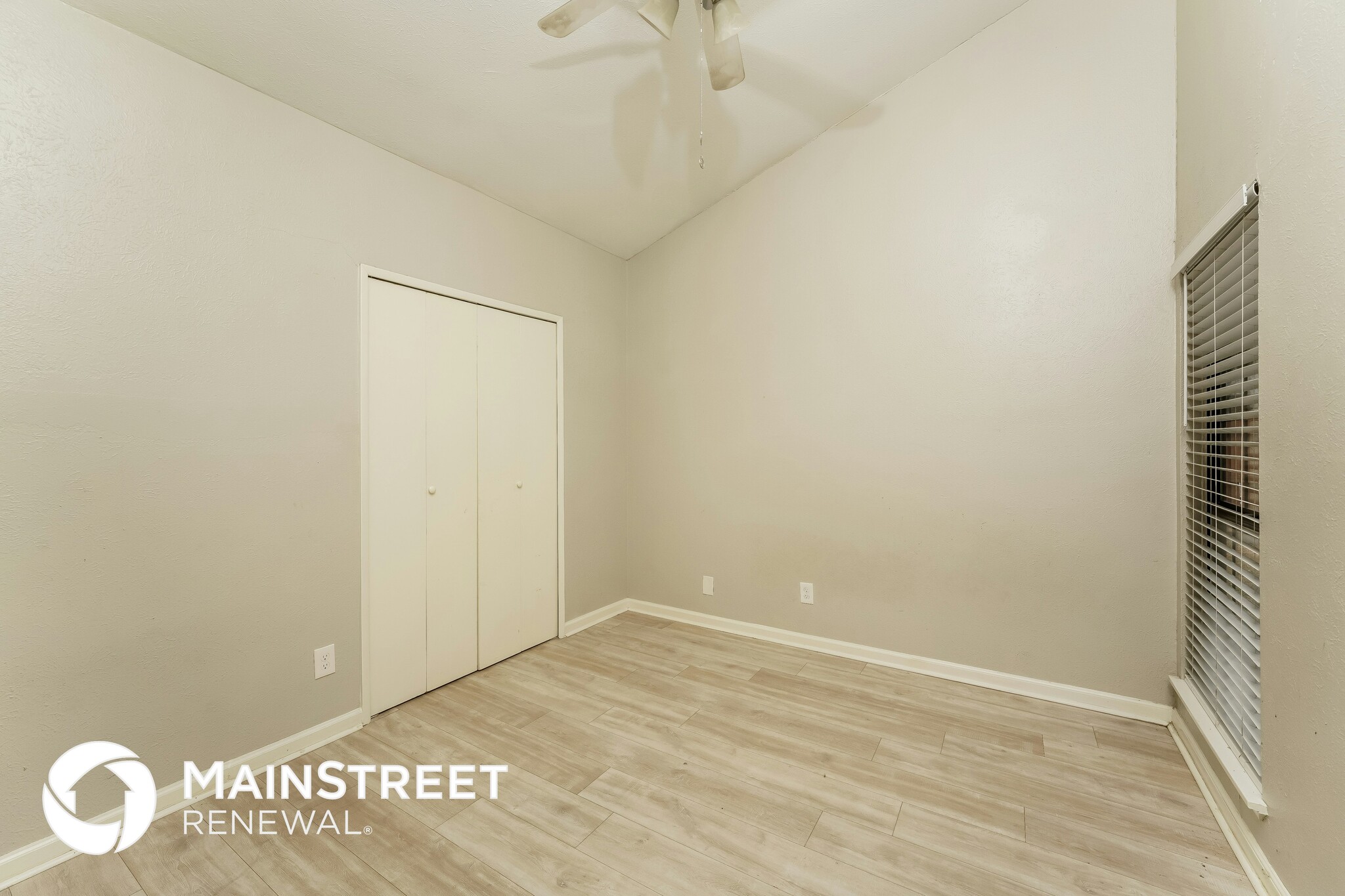 Building Photo - 4248 Driscoll Dr