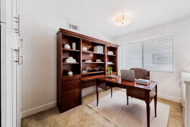 Building Photo - 12390 Chandler Blvd