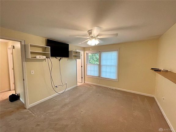 Building Photo - 2275 Nutmeg Ct