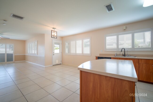 Building Photo - 3 bed 2.5 bath home in Ewa Gen Prescott