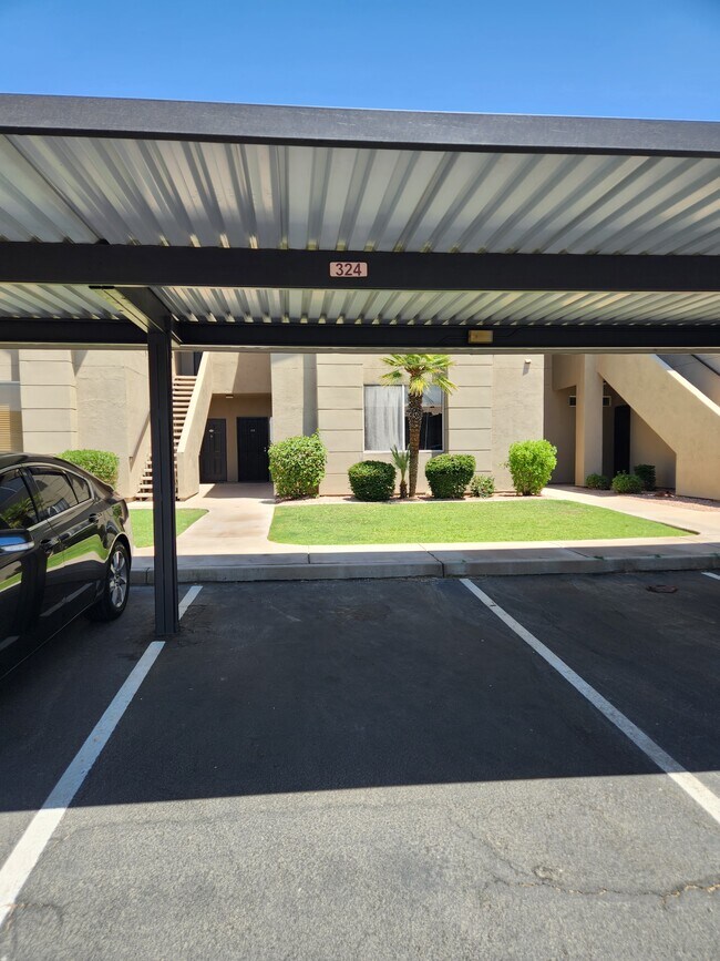 Building Photo - 7009 E Acoma Dr