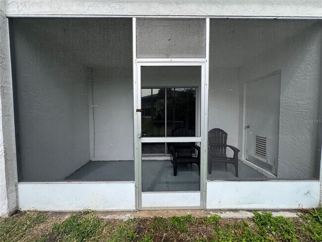 Building Photo - 4507 3rd St Cir W