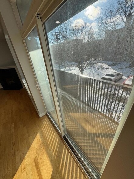 Building Photo - 2257 W Lake St