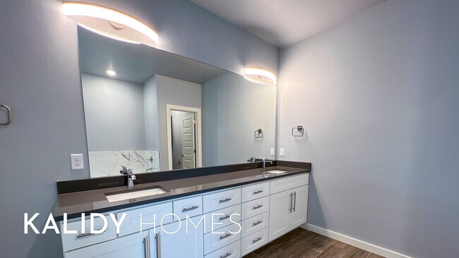 Building Photo - 218 Olde Ml Ct