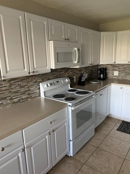 Building Photo - 13825 S Indian River Dr