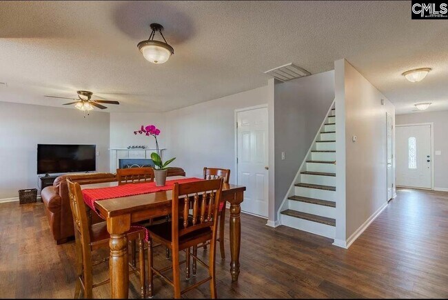 Building Photo - 204 Meyer Ln