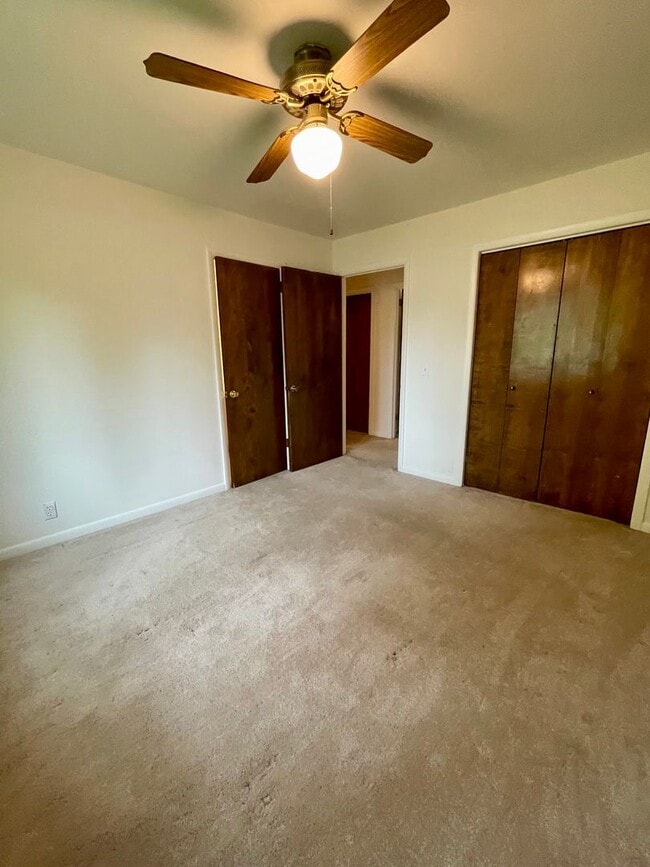Building Photo - 6808 River Ridge Dr