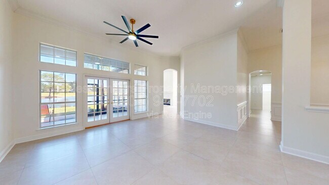 Building Photo - 10061 Vineyard Lake Rd E