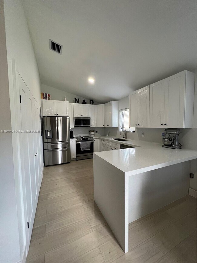 Building Photo - 13549 SW 285th Terrace