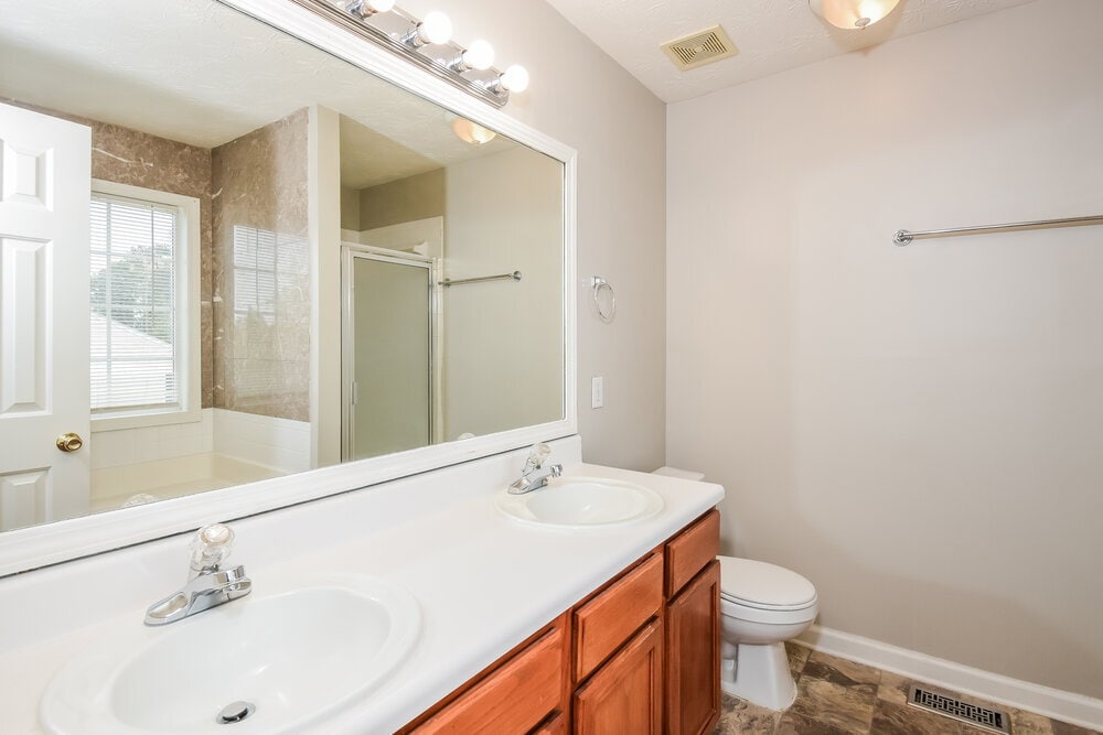 Building Photo - 2217 Baker Carter Dr