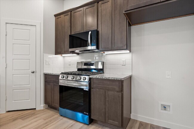 Building Photo - Beautiful New Build Home in Cypress Ranch!