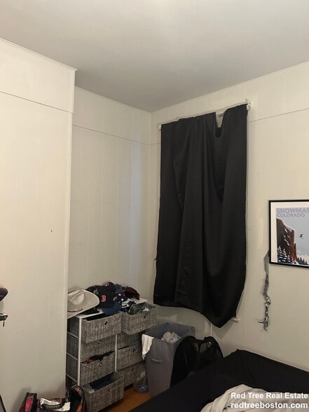 Building Photo - 384 Commonwealth Ave