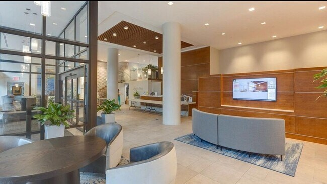 Building Photo - 3800 Powell Ln