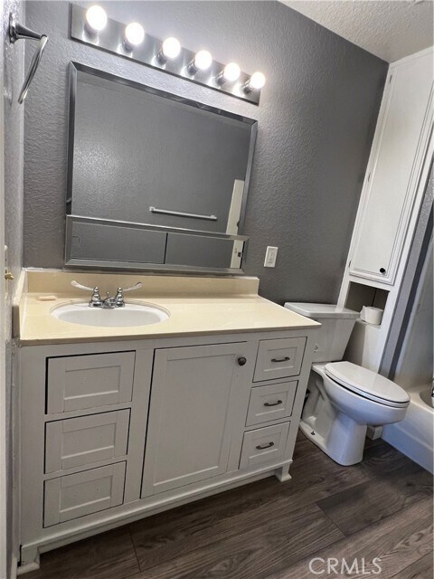 Building Photo - 11410 Dolan Ave