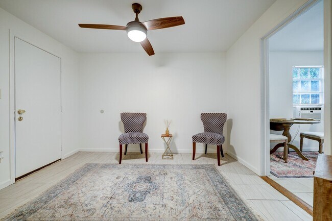 Building Photo - 7837 Dayton St