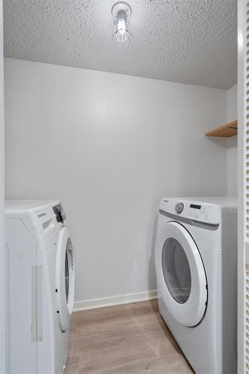 Building Photo - 3610 Fleetwood Dr