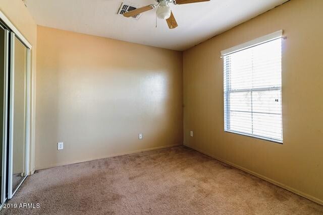 Building Photo - Gorgeous 4 Bed West Phoenix home opposite huge community park ++ New Carpet & New Paint!!