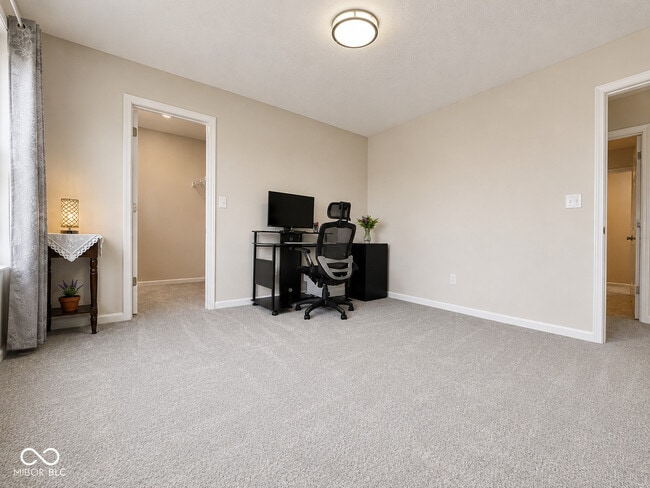 Building Photo - 5872 Wintersweet Ln