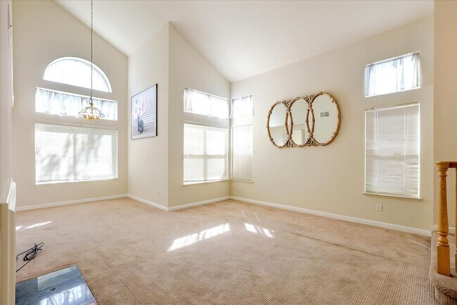 Building Photo - Seven Springs Home