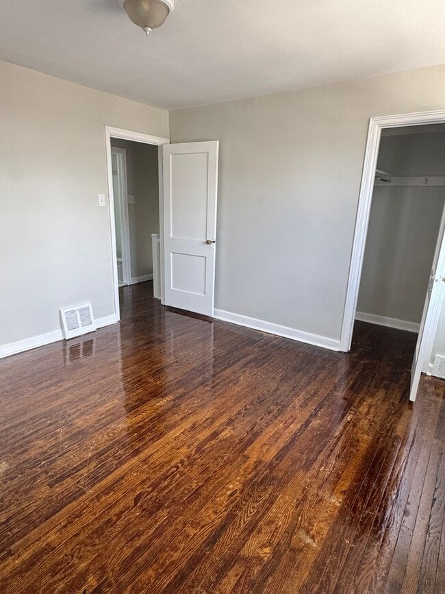 Building Photo - 2-Bedroom Home with Spacious Yard in Junia...