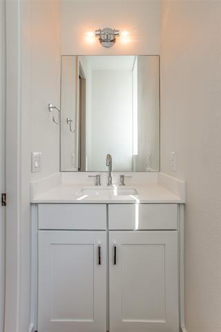 Building Photo - 2128 Ashby St