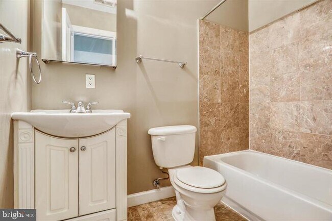 Building Photo - 4473 B St SE