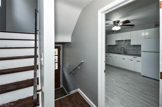 Building Photo - 2344 Westmoor Rd