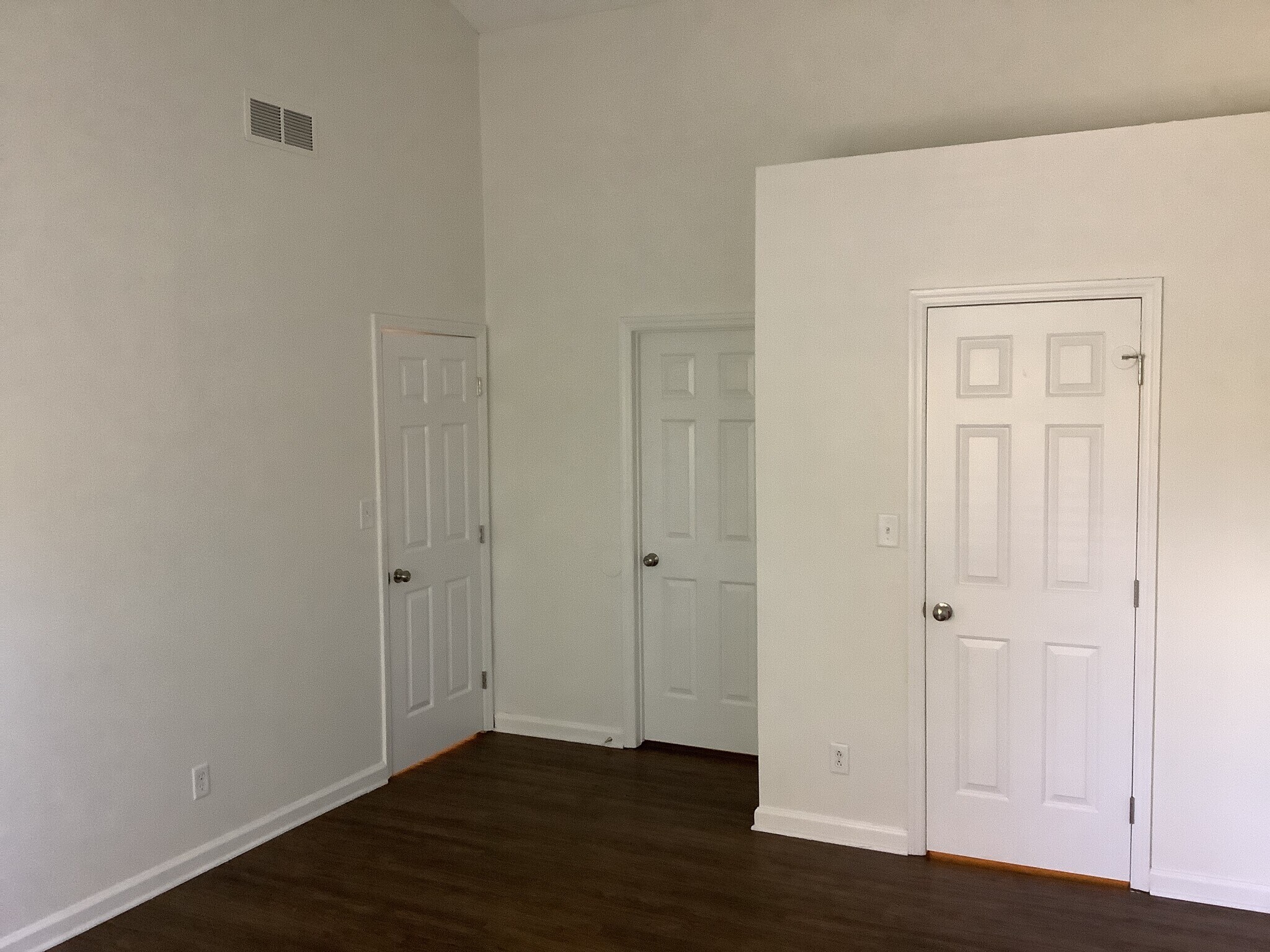 Building Photo - 2377 Ferndown Dr